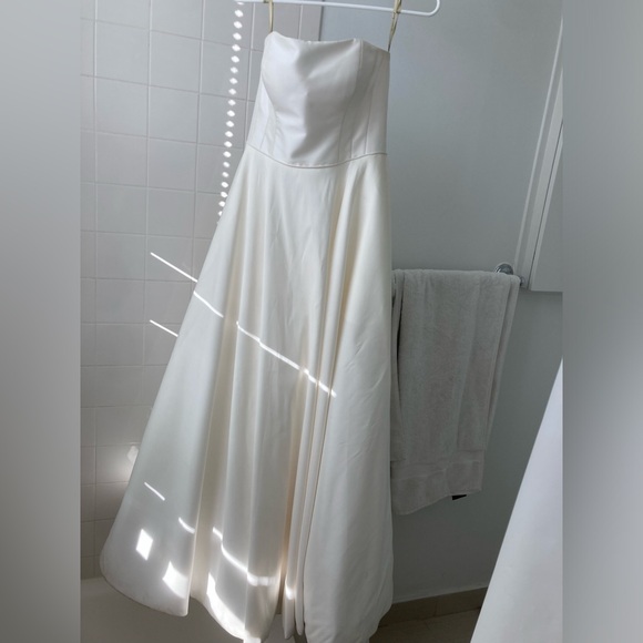 Jenny Yoo Brynn wedding gown (A-line, strapless, 5’3” hem) - Picture 7 of 16